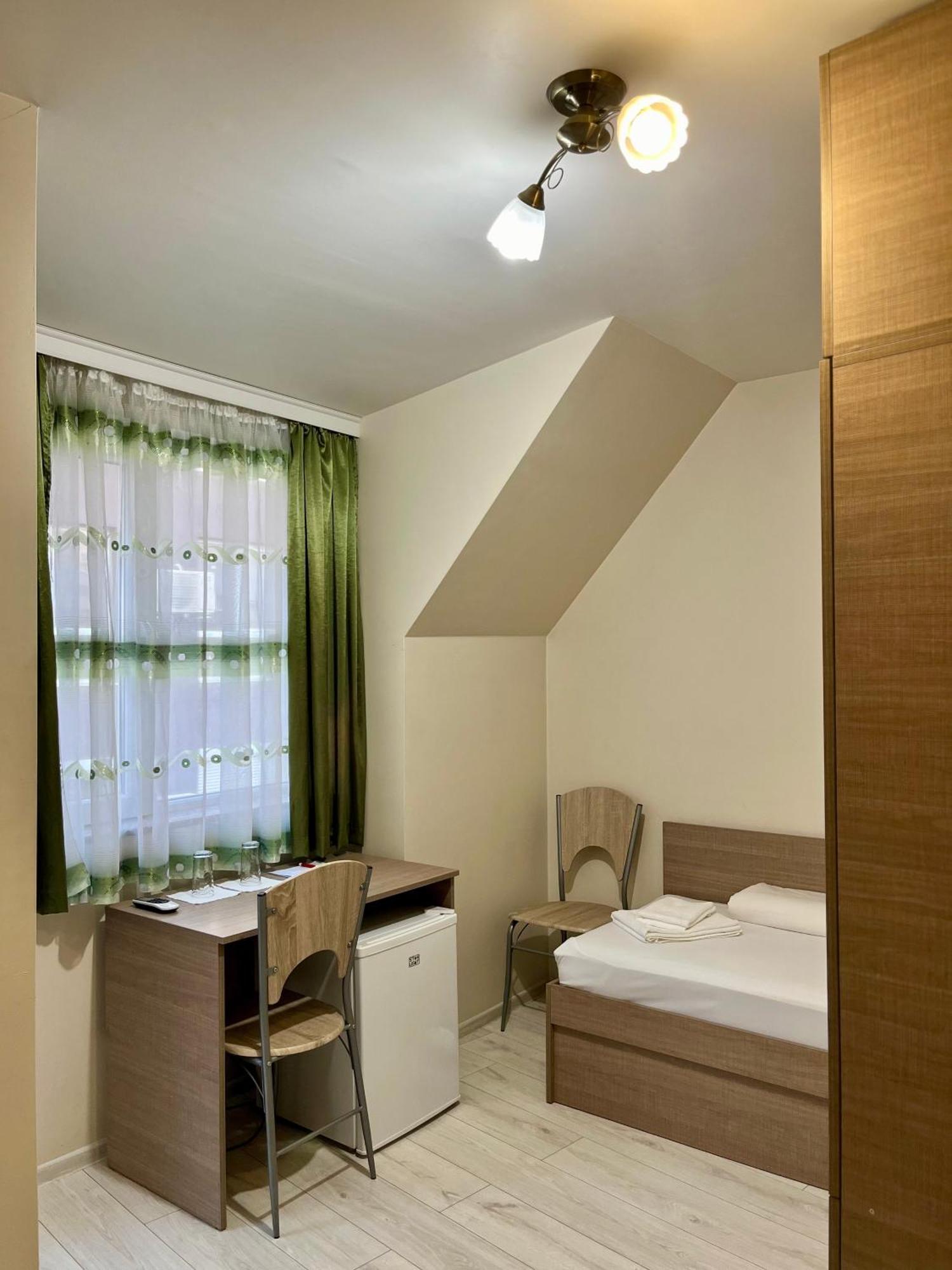 Хостел Атлас - Hostel Atlas Blagoewgrad Exterior foto
