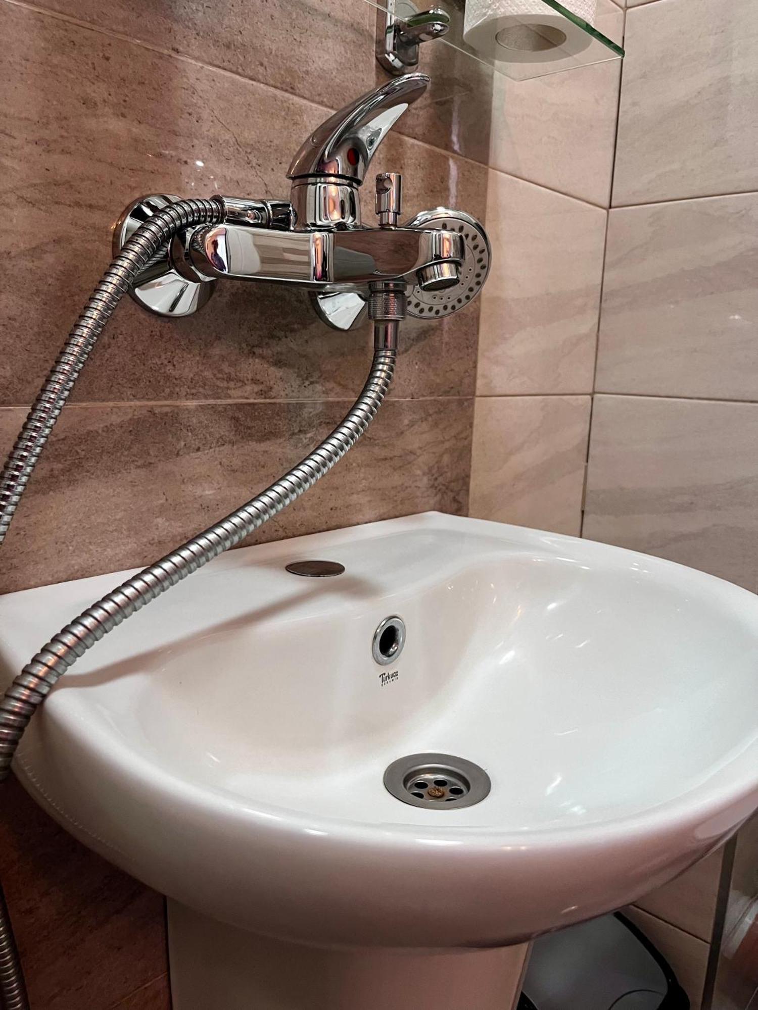 Хостел Атлас - Hostel Atlas Blagoewgrad Exterior foto