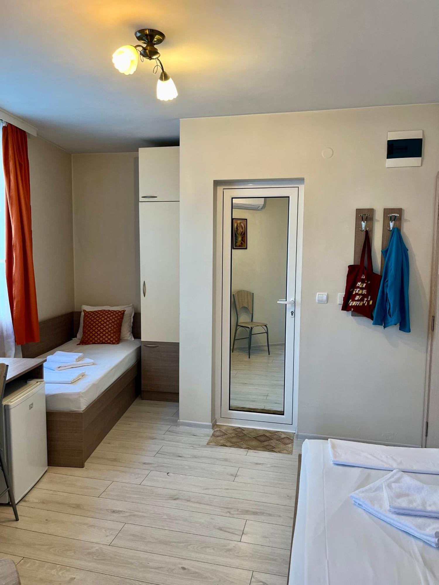 Хостел Атлас - Hostel Atlas Blagoewgrad Exterior foto