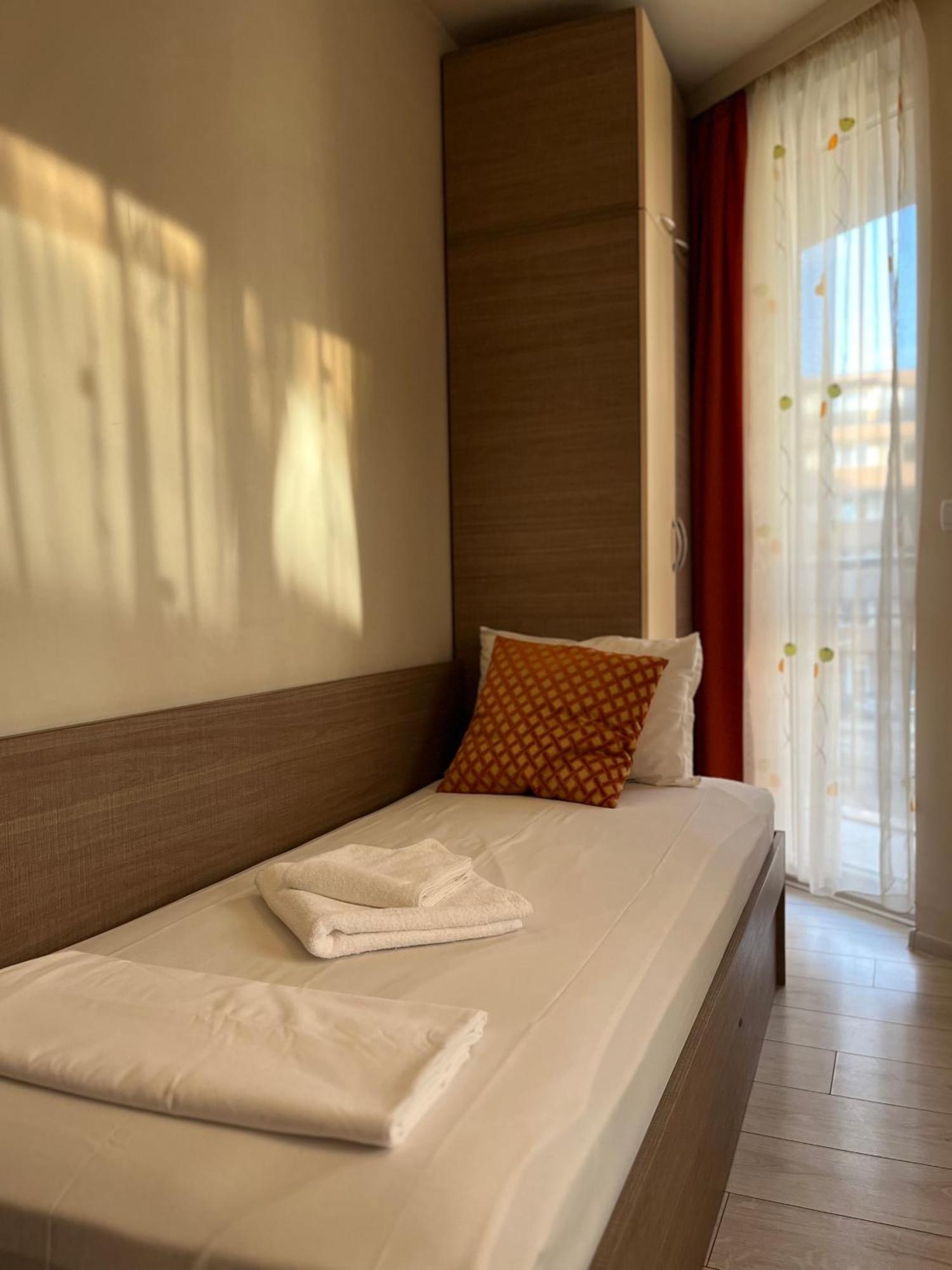 Хостел Атлас - Hostel Atlas Blagoewgrad Exterior foto