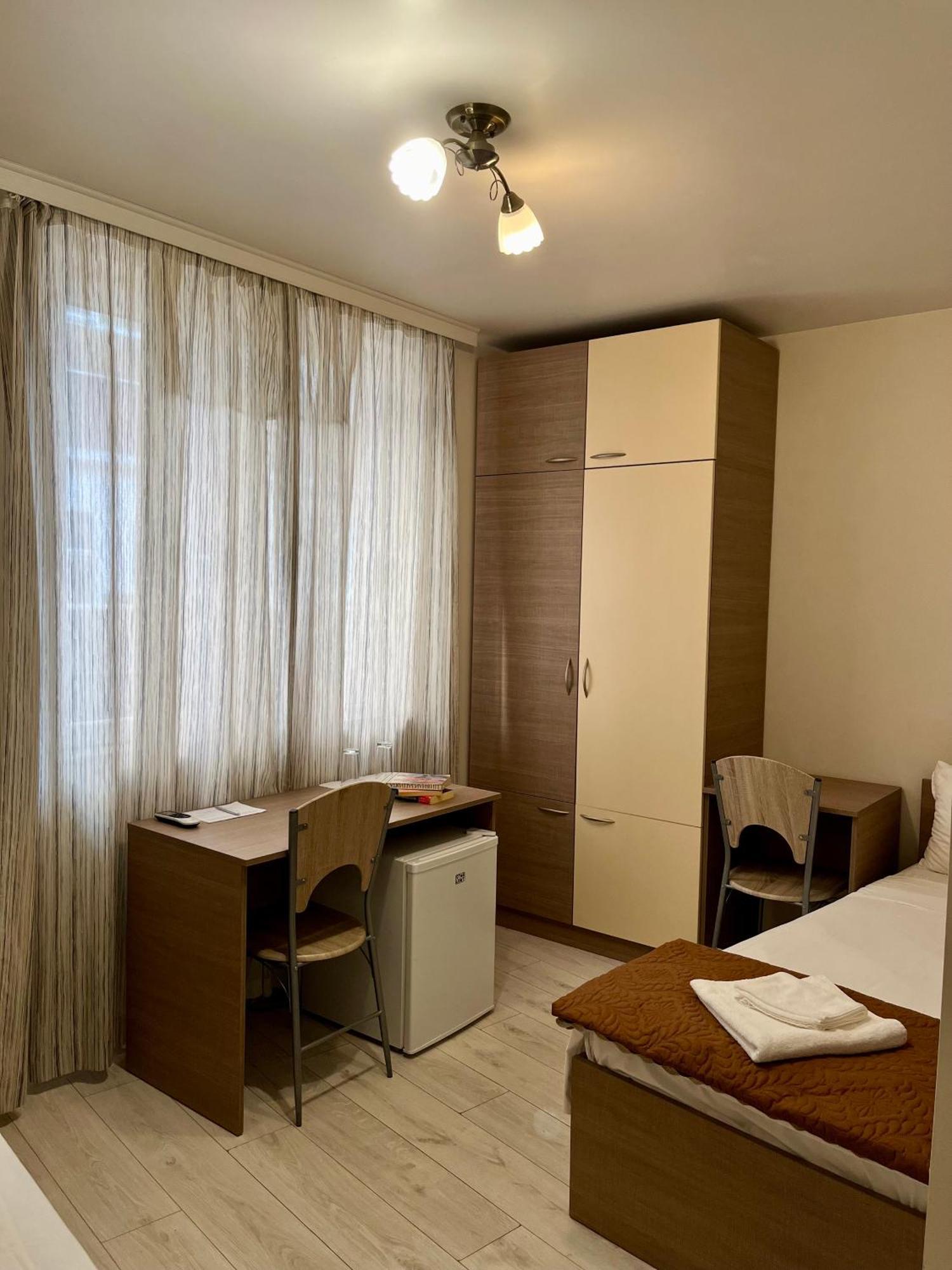Хостел Атлас - Hostel Atlas Blagoewgrad Exterior foto